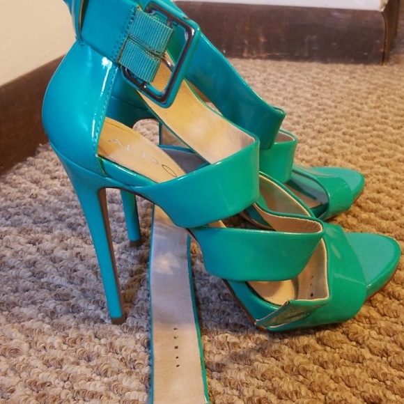 Heeled Sandals - Picture 2 of 2